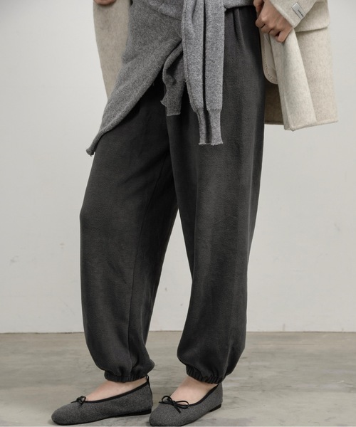 lawgy（ラウジー）の「brushed string rafu jogger pants / ブラッシュドストリングラフジョガーパンツ（その他パンツ・レディース・グレー/アイボリー/ブラック・FREE）」の9枚目の写真