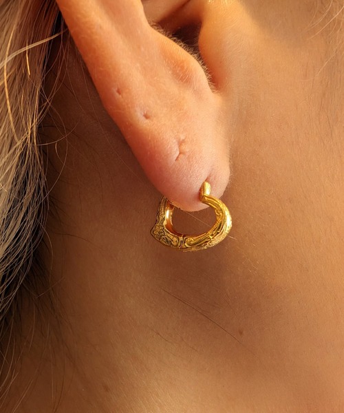 IRIEBEACH(アイリービーチ)の「MINI Open Heart pierce/【ハワイアンジュエリー】【サージカルステンレス】【金属アレルギー対応】【IRIEBEACH / アイリービーチ】つけっぱなしOK(ピアス(片耳用)・レディース・ピンク/ゴールド/シルバー・FREE)」の7枚目の写真