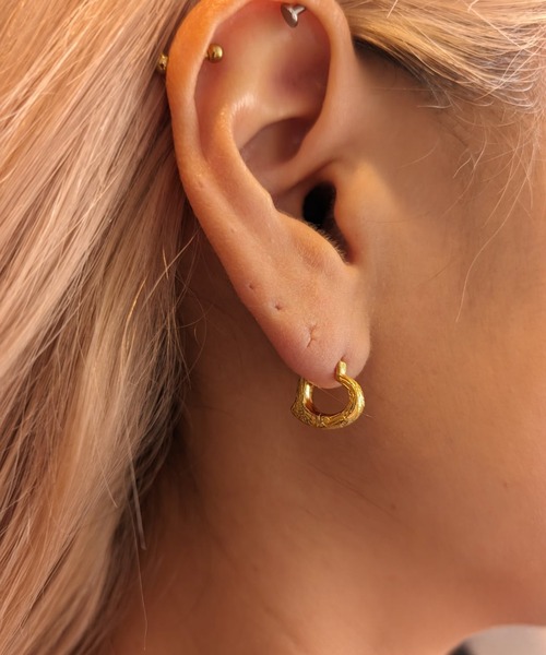 ☆IRIE BEACH アイリービーチ フープピアス　ゴールド　2個セット 28e10c70a3f49e990d2c1fb134bb40