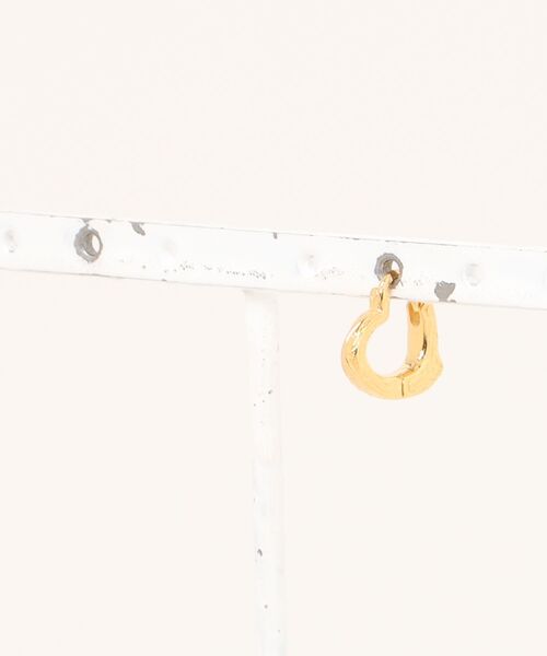 IRIEBEACH(アイリービーチ)の「MINI Open Heart pierce/【ハワイアンジュエリー】【サージカルステンレス】【金属アレルギー対応】【IRIEBEACH / アイリービーチ】つけっぱなしOK(ピアス(片耳用)・レディース・ピンク/ゴールド/シルバー・FREE)」の10枚目の写真