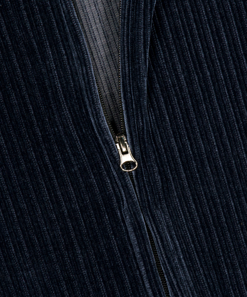 IUGAMAKARAS(イウガマカラス)の「Velour Collar Zip-Up Jacket (Navy)(その他アウター・レディース・その他・1/2)」の13枚目の写真