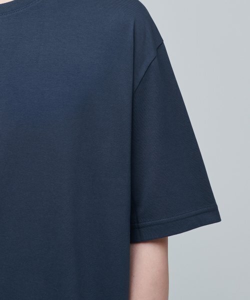 MUSINSA STANDARD（ムシンサスタンダード）の「[クールタンダード] リラックスフィットクルーネックTシャツ [ターコイズ]（Tシャツ/カットソー・メンズ・その他・SMALL/MEDIUM/LARGE/X-LARGE/XX-LARGE/XXX-LARGE）」の7枚目の写真