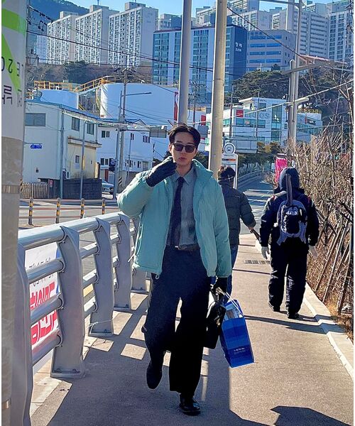 TRIP LE SENS(トリップ ル センス)の「FWコンフォートコーデュロイツーピンタックスラックス_ブラック(スラックス・レディース・その他・SMALL/MEDIUM/LARGE)」の6枚目の写真