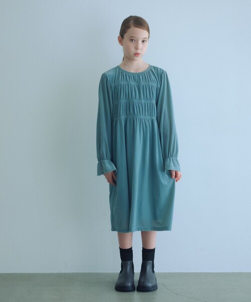 green label relaxing(グリーンレーベルリラクシング)の「シャーリング ワンピース / キッズ 110cm-160cm(ワンピース・キッズ・ダークブラウン/ケリーグリーン・110cm/160cm/120cm/130cm/150cm/140cm)」の2枚目の写真