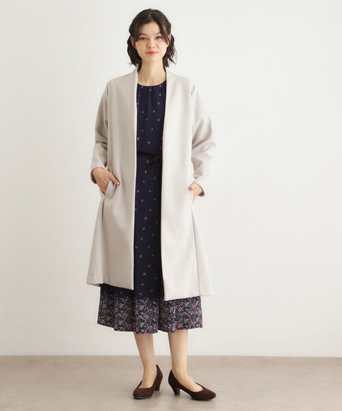 LAURA ASHLEY(ローラアシュレイ)の「【洗える/ウールレット】着流しロングコート(ノーカラーコート・レディース・ライトグレー/ネイビー・38)」の5枚目の写真