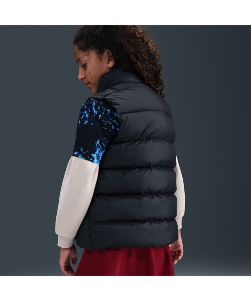 NIKE（ナイキ）の「ナイキ NIKE ナイキ YTH NSW TF ADP パファー ベスト（ダウンベスト・キッズ・ピンク/ブラック・130cm/140cm/150cm/160cm）」の3枚目の写真