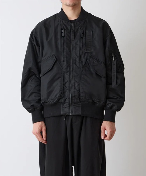 WHITE MOUNTAINEERING（ホワイトマウンテニアリング）の「【White Mountaineering/ホワイトマウンテニアリング】WM×ALPHA INDUSTRIES MA-1 JKT（MA-1・メンズ・ブラック・M/L/XL）」の3枚目の写真