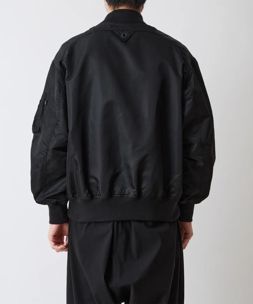WHITE MOUNTAINEERING（ホワイトマウンテニアリング）の「【White Mountaineering/ホワイトマウンテニアリング】WM×ALPHA INDUSTRIES MA-1 JKT（MA-1・メンズ・ブラック・M/L/XL）」の4枚目の写真