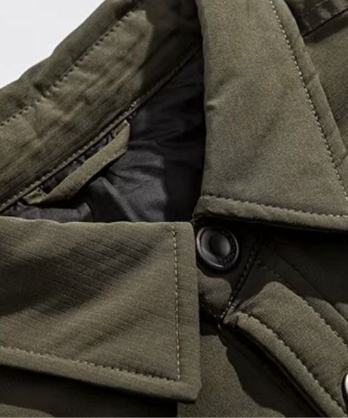 U:UME(ユーム)の「Silhouette Duck Down Jacket(ダウンジャケット/コート・メンズ・ブラック/アーミー・MEDIUM/LARGE/X-LARGE/XX-LARGE)」の3枚目の写真