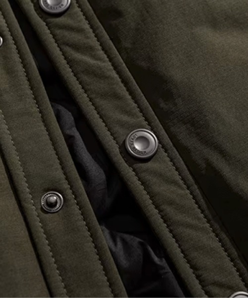 U:UME(ユーム)の「Silhouette Duck Down Jacket(ダウンジャケット/コート・メンズ・ブラック/アーミー・MEDIUM/LARGE/X-LARGE/XX-LARGE)」の4枚目の写真