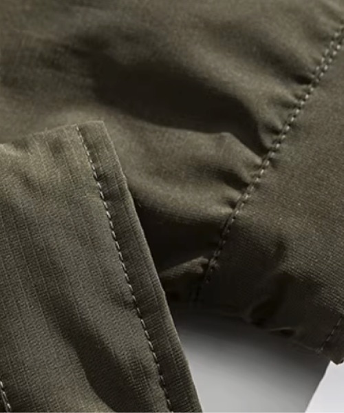 U:UME(ユーム)の「Silhouette Duck Down Jacket(ダウンジャケット/コート・メンズ・ブラック/アーミー・MEDIUM/LARGE/X-LARGE/XX-LARGE)」の5枚目の写真