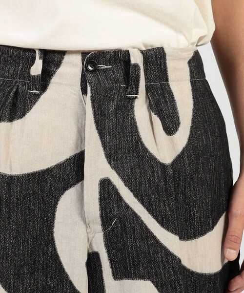 HAVERSACK（ハバーザック）の「HAVERSACK ATTIRE リネンコットン 総柄パンツ（その他パンツ・メンズ・グレー系その他・S）」の6枚目の写真