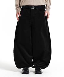 KICHUL（キチョル）の「CORD DUROY BALLOON PANTS (BLACK)（その他パンツ）」