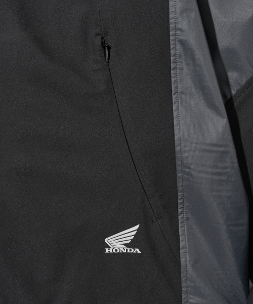 PHYPS MOTORCYCLE(フィップスモーターサイクル)の「H-Tech 3Layer Wind Shield Track Jacket Black(ナイロンジャケット・レディース・その他・SMALL/MEDIUM/LARGE/X-LARGE)」の5枚目の写真