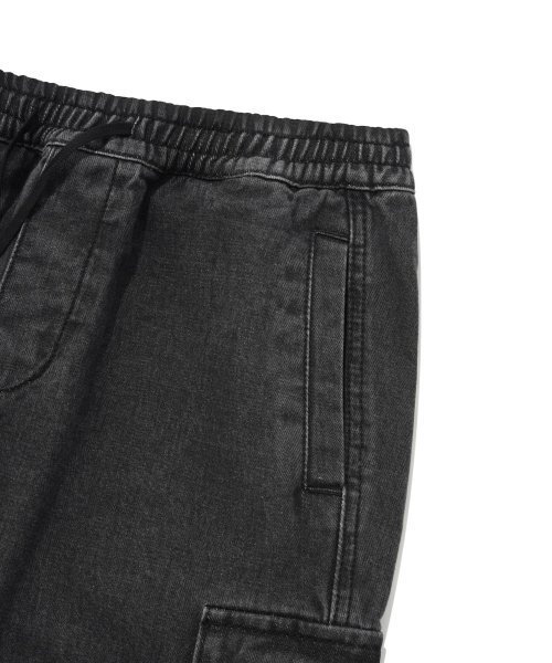 COVERNAT(カバーナット)の「デニムカーゴジョガーパンツブラック(デニムパンツ・レディース・その他・MEDIUM/LARGE/SMALL)」の2枚目の写真