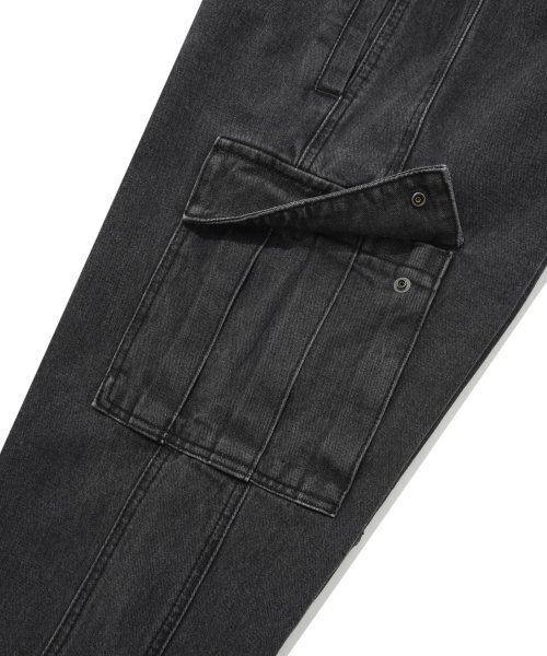 COVERNAT(カバーナット)の「デニムカーゴジョガーパンツブラック(デニムパンツ・レディース・その他・MEDIUM/LARGE/SMALL)」の4枚目の写真