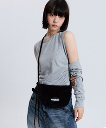 MACNI（マクニ）の「CORDUROY MOON BAG BLACK（メッセンジャーバッグ）」
