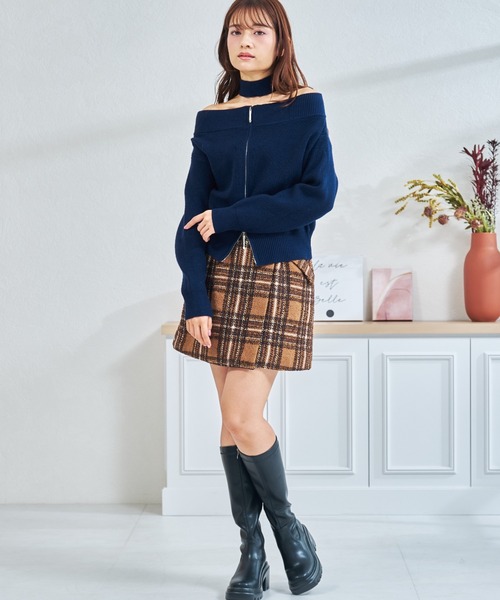 MISCH MASCH(ミッシュマッシュ)の「ZOZO限定 チョーカー付きダブルジップオフショルニット(ニット/セーター・レディース・アイボリー/ネイビー・フリ-)」の13枚目の写真