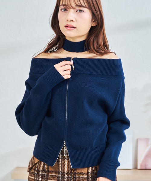 MISCH MASCH(ミッシュマッシュ)の「ZOZO限定 チョーカー付きダブルジップオフショルニット(ニット/セーター・レディース・アイボリー/ネイビー・フリ-)」の9枚目の写真