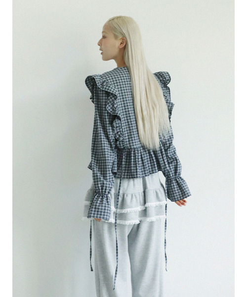 UGLY SHADOW(アグリーシャドウ)の「ボタンチェックフリルブラウス(チャコール)(シャツ/ブラウス・レディース・その他・FREE)」の3枚目の写真
