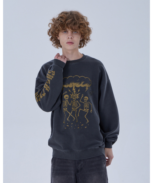 DYSFUNCT(ディスファンクト)の「SHOCK THERAPY PIGMENT SWEATSHIRT (CHARCOAL)(スウェット・メンズ・その他・MEDIUM/LARGE/X-LARGE)」の5枚目の写真
