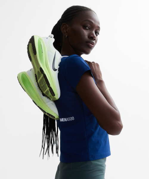 MENASOO(ミナス)の「VENODE Small Track Logo Active Tshirts_Blue (Crop Fit)(Tシャツ/カットソー・レディース・ブルー・1/2)」の11枚目の写真