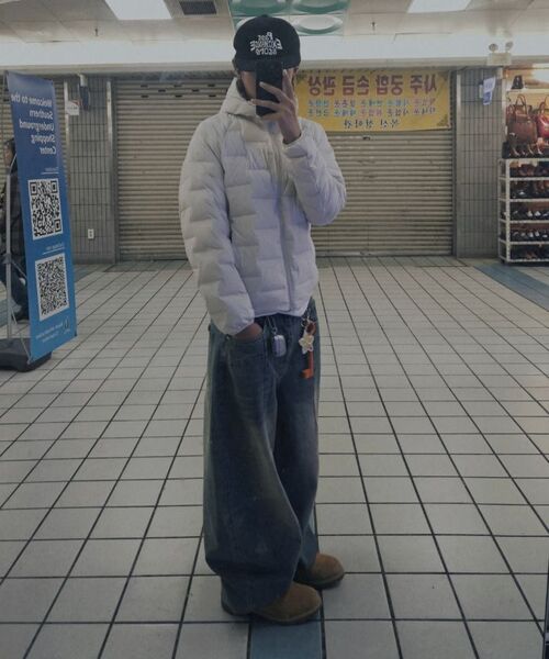 AOTT(アンアウトピット)の「ウォッシュドバンディングビッグバルーンデニムパンツライトブルー(デニムパンツ・レディース・その他・MEDIUM/LARGE/X-LARGE/SMALL)」の12枚目の写真