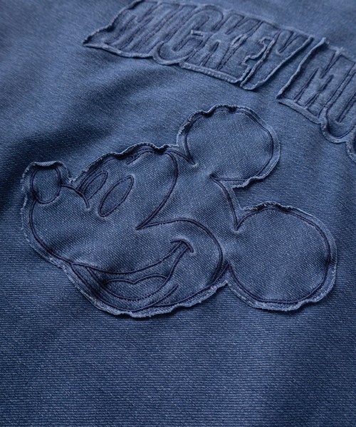 Disney(ディズニー)の「【71】【Disney/ディズニー】MICKEY MOUSE アップリケ刺繍 裏毛 カットデニム スウェット/メンズ/レディース/ユニセックス(スウェット・レディース・ブルー/ブラック・M/L/XL)」の6枚目の写真