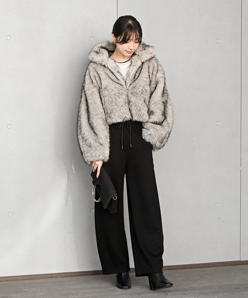 rps(アールピーエス)の「ミックスファー2WAYブルゾン(ブルゾン・レディース・モカ/チャコールグレー/ベージュ・フリー)」の4枚目の写真