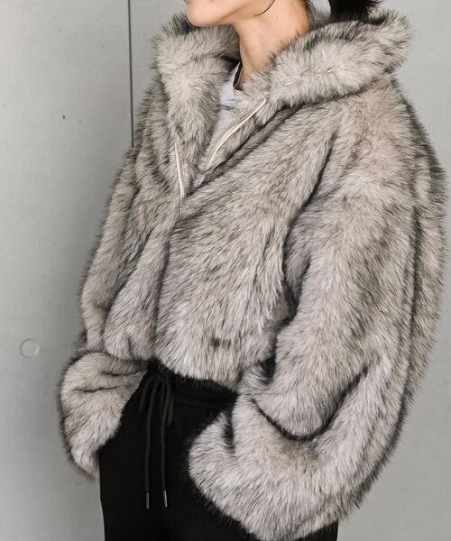 rps(アールピーエス)の「ミックスファー2WAYブルゾン(ブルゾン・レディース・モカ/チャコールグレー/ベージュ・フリー)」の11枚目の写真