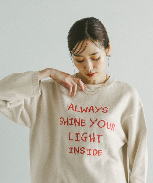 GLOBAL WORK（グローバルワーク）の「毛玉になりにくいロゴプルオーバー/612328（ニット/セーター・レディース・グレー/グレイッシュベージュ/ブラウン・MEDIUM/LARGE）」の3枚目の写真