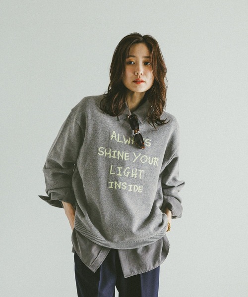 GLOBAL WORK（グローバルワーク）の「毛玉になりにくいロゴプルオーバー/612328（ニット/セーター・レディース・グレー/グレイッシュベージュ/ブラウン・MEDIUM/LARGE）」の7枚目の写真