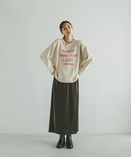 GLOBAL WORK（グローバルワーク）の「毛玉になりにくいロゴプルオーバー/612328（ニット/セーター・レディース・グレー/グレイッシュベージュ/ブラウン・MEDIUM/LARGE）」の14枚目の写真