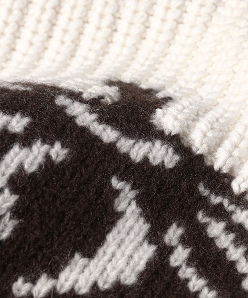 Paul Smith(ポールスミス)の「ウィメンズ"Graphic Strawberry"ニット / 165202 680N(ニット/セーター・レディース・ホワイト・MEDIUM)」の2枚目の写真