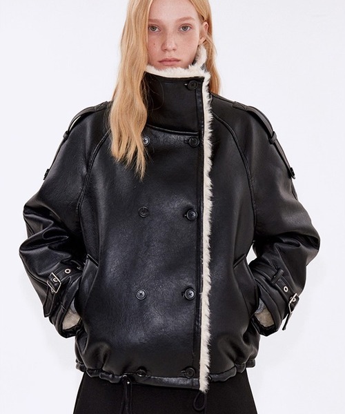 ファーカラー ダブルブレスト ブラックフェイクレザージャケット
