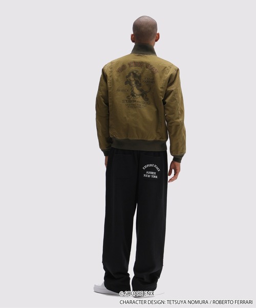 AVIREX（アヴィレックス）の「《AVIREX × FINAL FANTASY VII REMAKE》TANKERS "STAMP DOG" / タンカース スタンプドッグ / アヴィレックス（ブルゾン・メンズ・オリーブ・MEDIUM/LARGE/X-LARGE/XX-LARGE）」の4枚目の写真