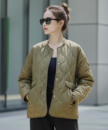 Pt18kg（プラチナイチハチキログラム）の「ノーカラーキルティングジャケット（ノーカラージャケット）」