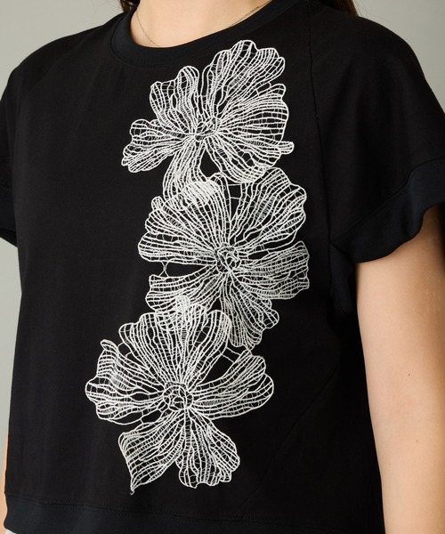 AVIE（アビィ）の「【mien】フラワーモチーフTee（Tシャツ/カットソー・レディース・ブラック・38）」の7枚目の写真