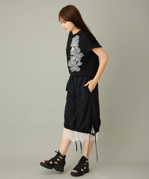 AVIE（アビィ）の「【mien】フラワーモチーフTee（Tシャツ/カットソー・レディース・ブラック・38）」の12枚目の写真