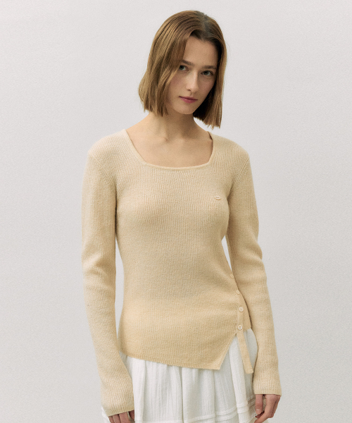 ROLAROLA(ロラロラ)の「MOHAIR BLENDED BUTTON KNIT IVORY(ニット/セーター・レディース・アイボリー・FREE)」の1枚目の写真