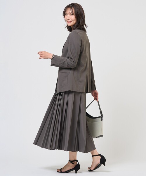J.PRESS Ladies(J.プレス レディス)の「【人気素材・セットアップ対応】セルロースリネンストレッチ ダブル ジャケット(テーラードジャケット・レディース・ネイビー系/グレー系/ベージュ系・XS)」の15枚目の写真