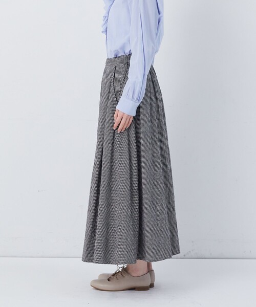 conges payes ADIEU TRISTESSE(コンジェ ペイエ アデュートリステス)の「【FAVE】タックAラインスカート(スカート・レディース・ブラック系その他/レッド系その他/チェック/インディゴブルー・38)」の6枚目の写真