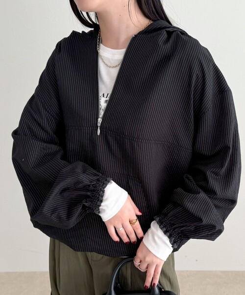 fredy emue（フレディエミュ）の「ストライプアノラックシャツブルゾン（シャツ/ブラウス・レディース・ブラック系その他/グレー系その他/ブルー系その他・38）」の2枚目の写真