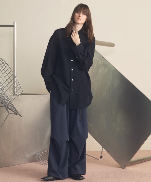 MAISON SPECIAL（メゾンスペシャル）の「《UNISEX》Gima Mesh Russell Maxi Regular Collar Shirts Coat/ギマメッシュラッセルプライムオーバーシャツコート【MAISON SPECIAL/メゾンスペシャル】（シャツ/ブラウス・メンズ・サックスブルー/グレイッシュベージュ/ブラック・2/1/0）」の5枚目の写真