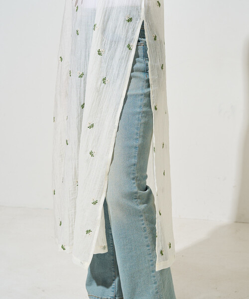 FREAK'S STORE（フリークスストア）の「限定展開　シアー 小花柄 刺繍 キャミワンピース（ワンピース・レディース・モカ/ブラック/ナチュラル・ﾌﾘ-）」の14枚目の写真