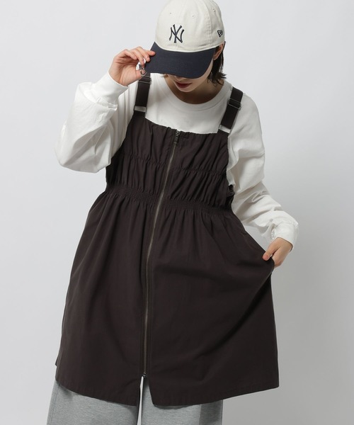 niko and...（ニコアンド）の「2WAYギャザージャンパースカート（ジャンパースカート・レディース・カーキ/チャコール/ベージュ・MEDIUM）」の2枚目の写真