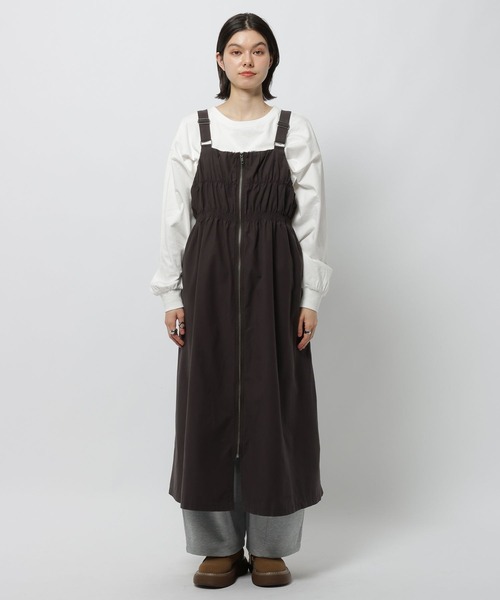 niko and...（ニコアンド）の「2WAYギャザージャンパースカート（ジャンパースカート・レディース・カーキ/チャコール/ベージュ・MEDIUM）」の16枚目の写真