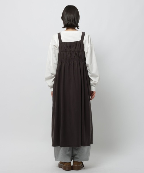 niko and...（ニコアンド）の「2WAYギャザージャンパースカート（ジャンパースカート・レディース・カーキ/チャコール/ベージュ・MEDIUM）」の18枚目の写真