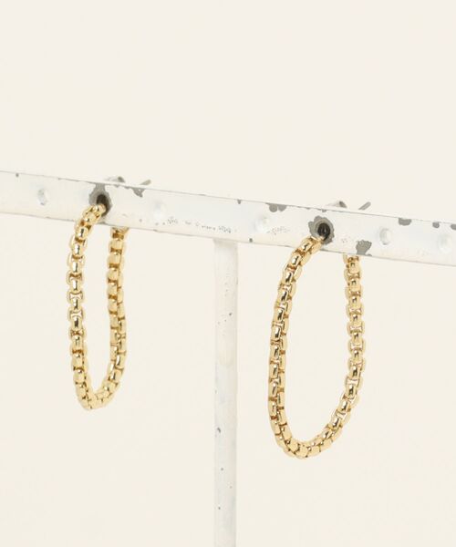 Os accessory(オズアクセサリー)の「Os -オズ- 【金属アレルギー対応】チェーンフープピアス(ピアス(両耳用)・レディース・ゴールド/シルバー・ONE SIZE)」の2枚目の写真