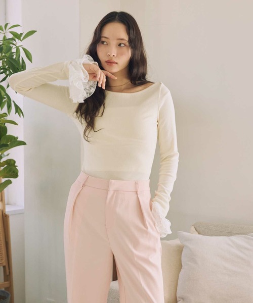 ACYM(アシーム)の「カフスリーブオフショルニット(ニット/セーター・レディース・チャコールグレー/アイボリー/ピンク・FREE)」の7枚目の写真